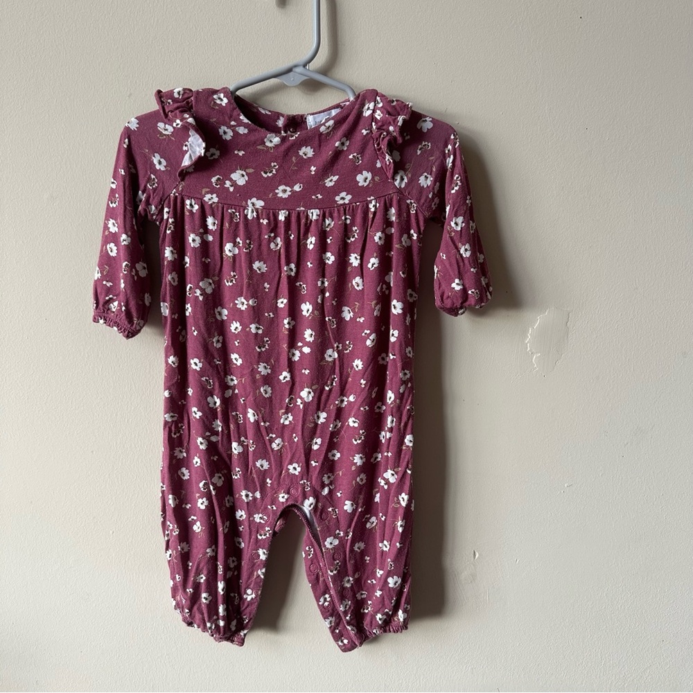 Angel Dear -Maroon Floral Romper Size 3-6m Soft and cute for holidays!